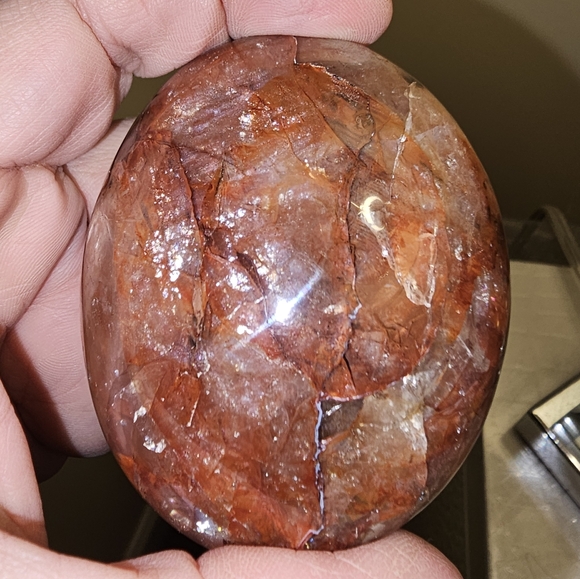 176 grams, Huge FIRE QUARTZ Palm Stone, Amazing Color & Quality, New! - Picture 3 of 16